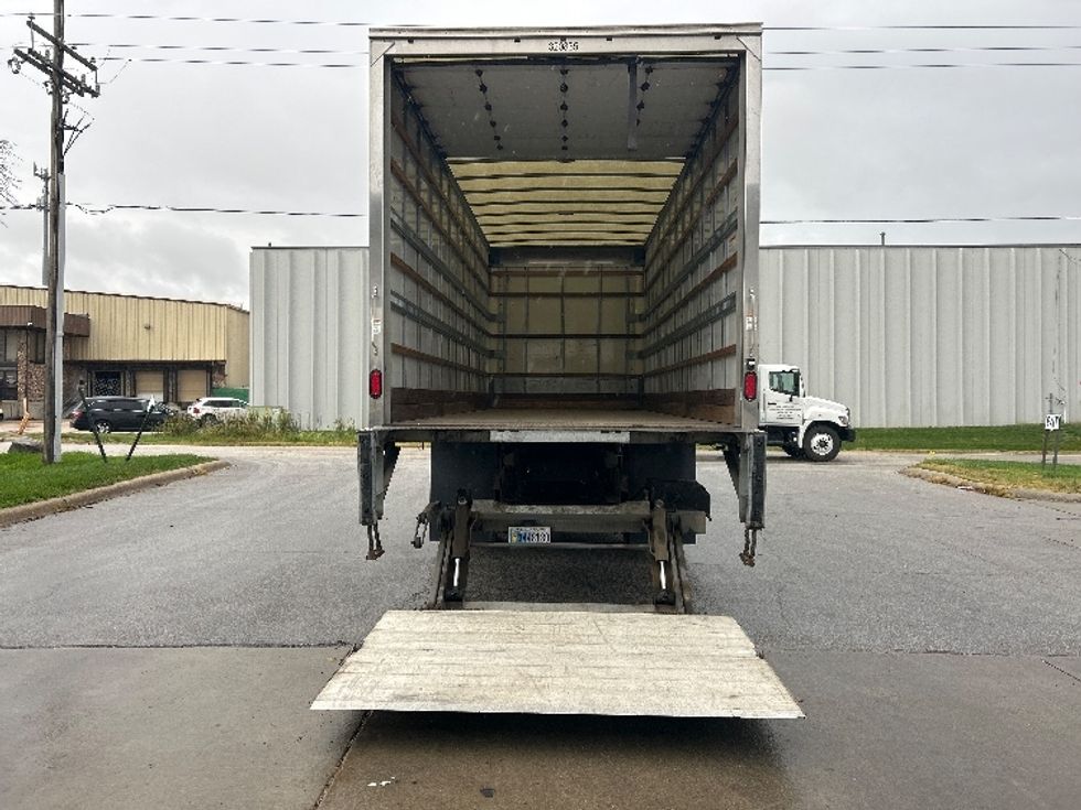 Medium Duty Box Truck-Light and Medium Duty Trucks-Hino-2019-268-Omaha-NE-241,455\n\t\tmiles-$ 41,000 - Image 9