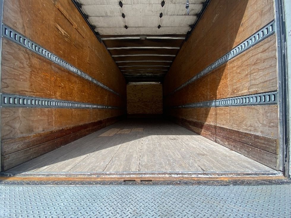 Medium Duty Box Truck-Light and Medium Duty Trucks-Hino-2019-268-Orlando-FL-209,889\n\t\tmiles-$ 42,500 - Image 10