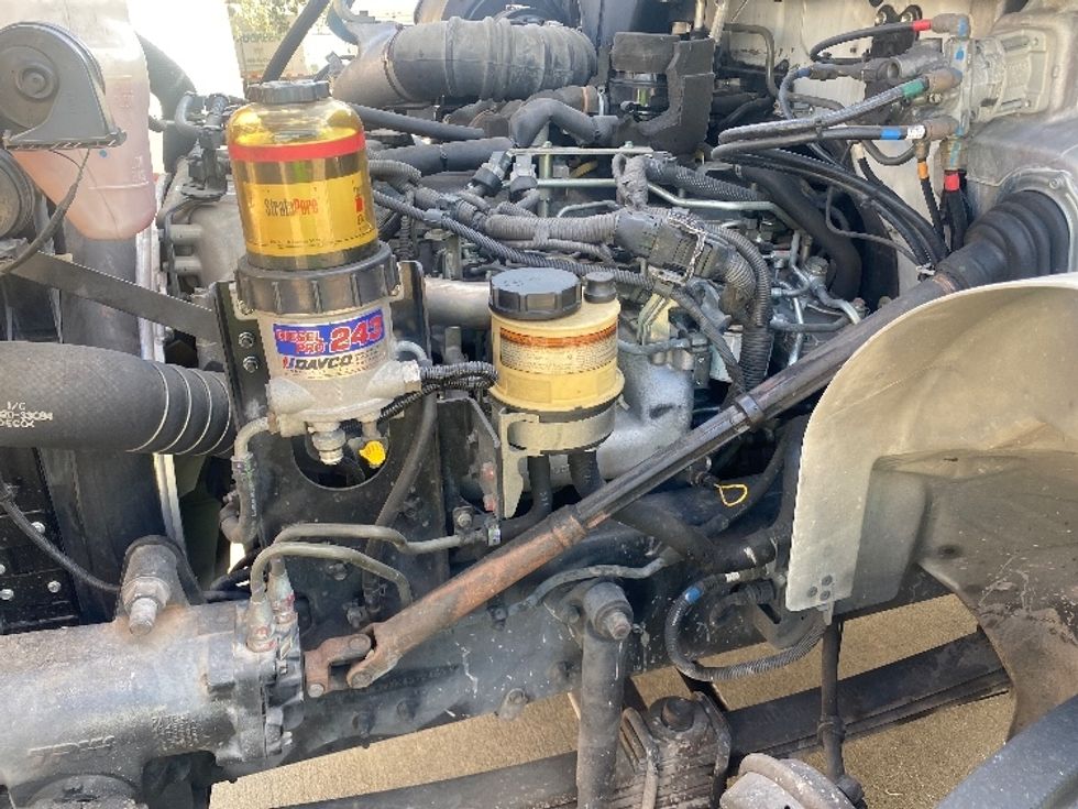 Medium Duty Box Truck-Light and Medium Duty Trucks-Hino-2019-268-Orlando-FL-209,889\n\t\tmiles-$ 42,500 - Image 24