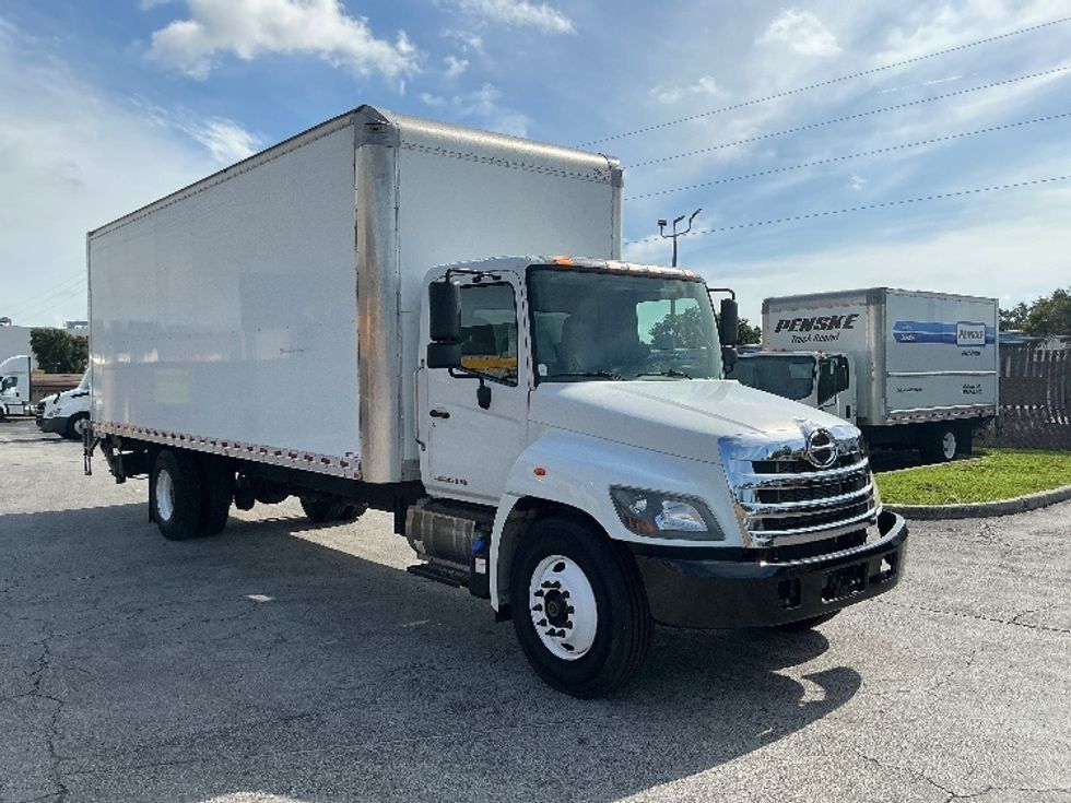 Medium Duty Box Truck-Light and Medium Duty Trucks-Hino-2019-268-Orlando-FL-97,977\n\t\tmiles-$ 61,750 - Image 1