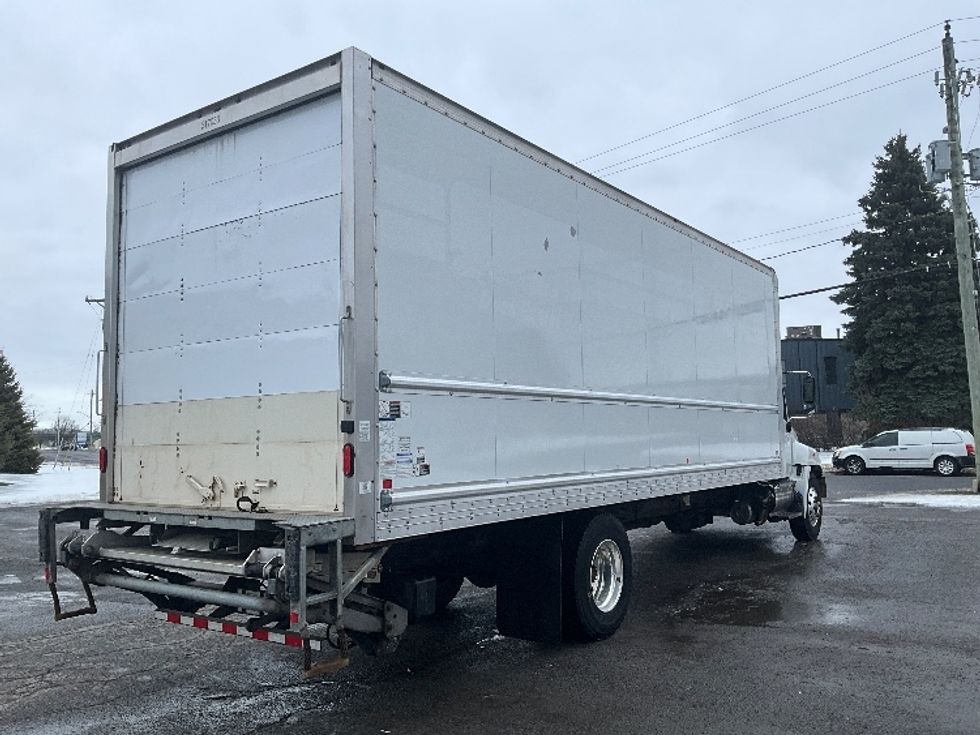 Medium Duty Box Truck-Light and Medium Duty Trucks-Hino-2019-268-Ottawa-ON-185,767\n\t\tkm-$ 76,750 - Image 13