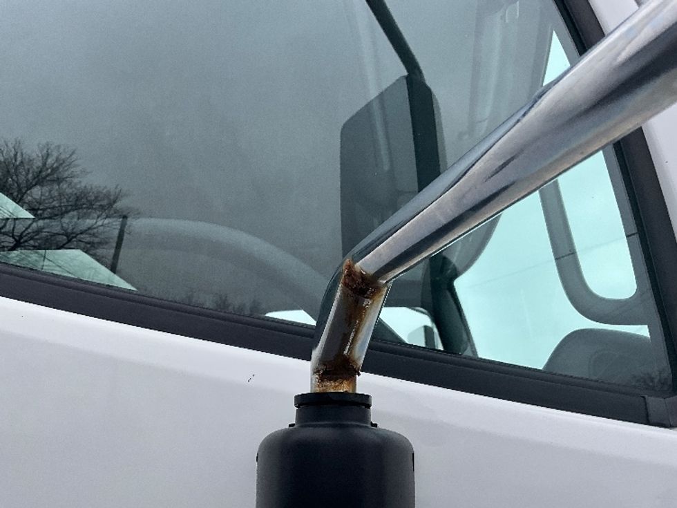 Medium Duty Box Truck-Light and Medium Duty Trucks-Hino-2019-268-Ottawa-ON-185,767\n\t\tkm-$ 76,750 - Image 26