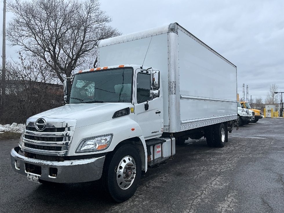 Medium Duty Box Truck-Light and Medium Duty Trucks-Hino-2019-268-Ottawa-ON-185,767\n\t\tkm-$ 76,750 - Image 3