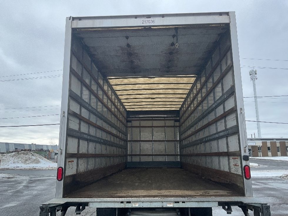 Medium Duty Box Truck-Light and Medium Duty Trucks-Hino-2019-268-Ottawa-ON-185,767\n\t\tkm-$ 76,750 - Image 8