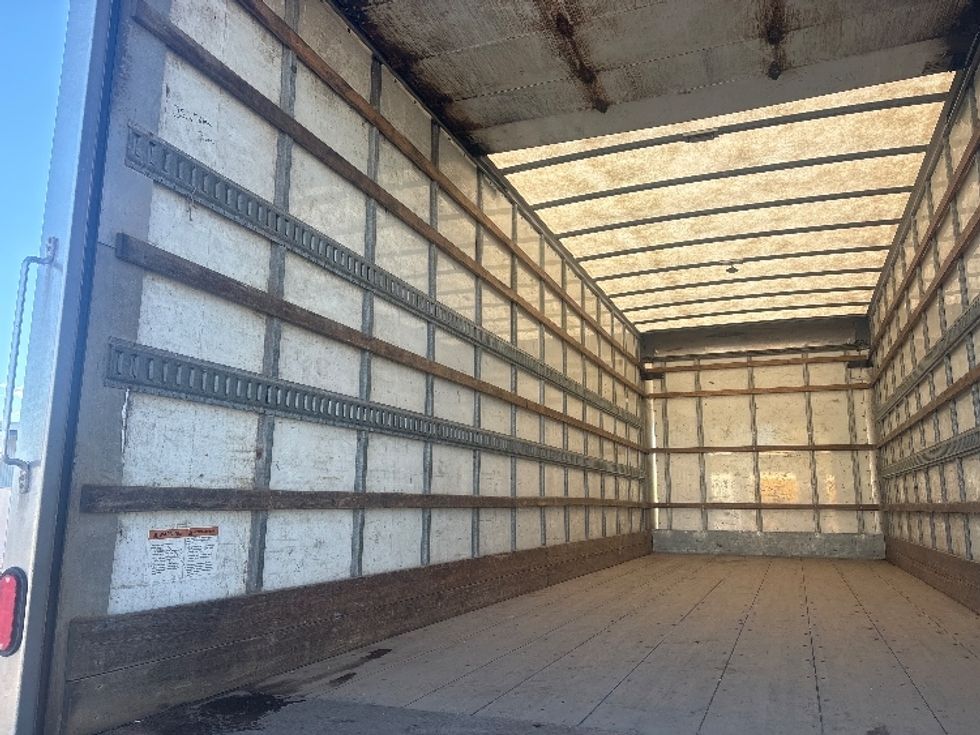 Medium Duty Box Truck-Light and Medium Duty Trucks-Hino-2019-268-Ottawa-ON-272,929\n\t\tkm-$ 69,000 - Image 11