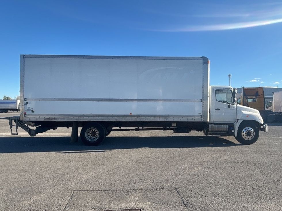 Medium Duty Box Truck-Light and Medium Duty Trucks-Hino-2019-268-Ottawa-ON-272,929\n\t\tkm-$ 69,000 - Image 15