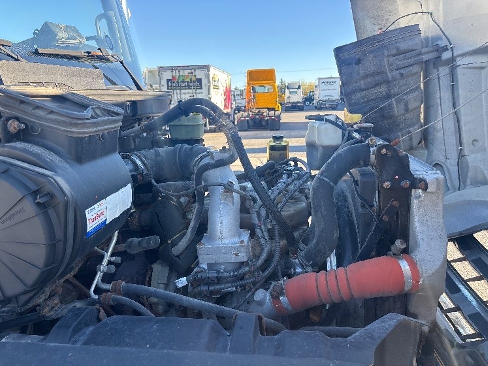 Medium Duty Box Truck-Light and Medium Duty Trucks-Hino-2019-268-Ottawa-ON-272,929\n\t\tkm-$ 69,000 - Image 23