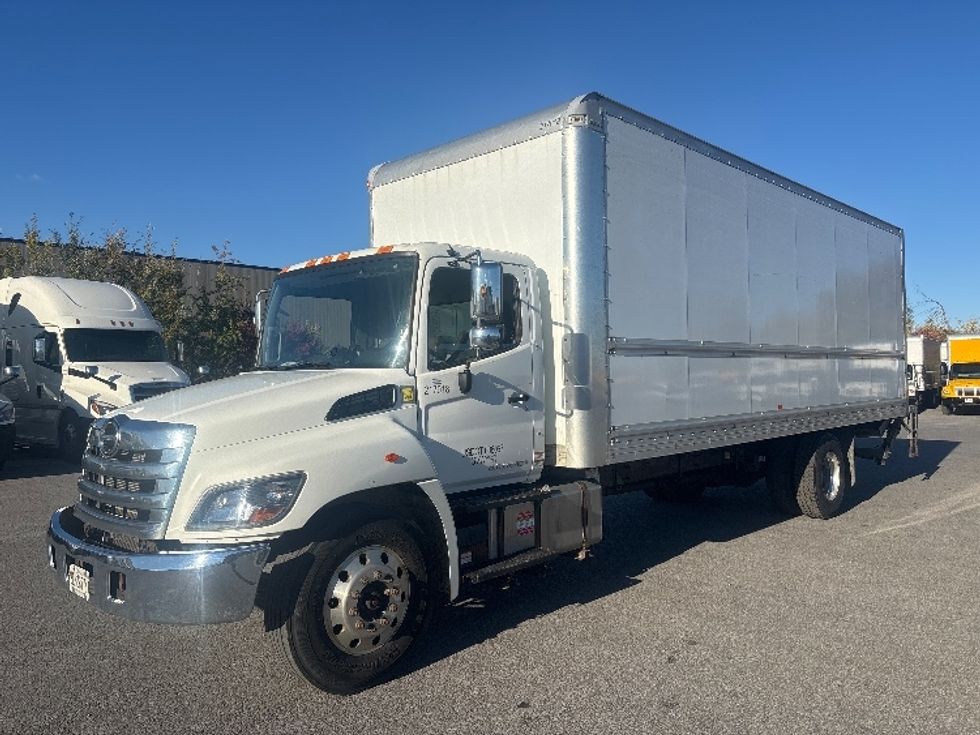 Medium Duty Box Truck-Light and Medium Duty Trucks-Hino-2019-268-Ottawa-ON-272,929\n\t\tkm-$ 69,000 - Image 3