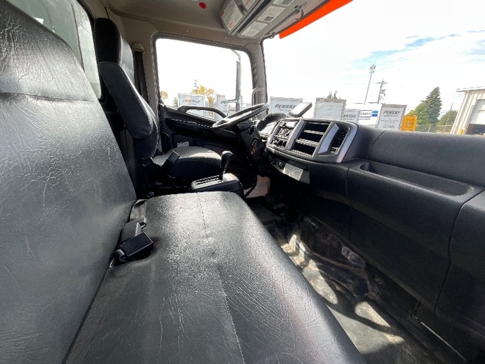 Medium Duty Box Truck-Light and Medium Duty Trucks-Hino-2019-268-Ottawa-ON-360,985\n\t\tkm-$ 58,250 - Image 21