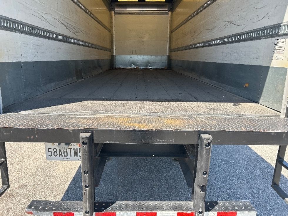 Medium Duty Box Truck-Light and Medium Duty Trucks-Hino-2019-268-Pell City-AL-23,008\n\t\tmiles-$ 59,000 - Image 10