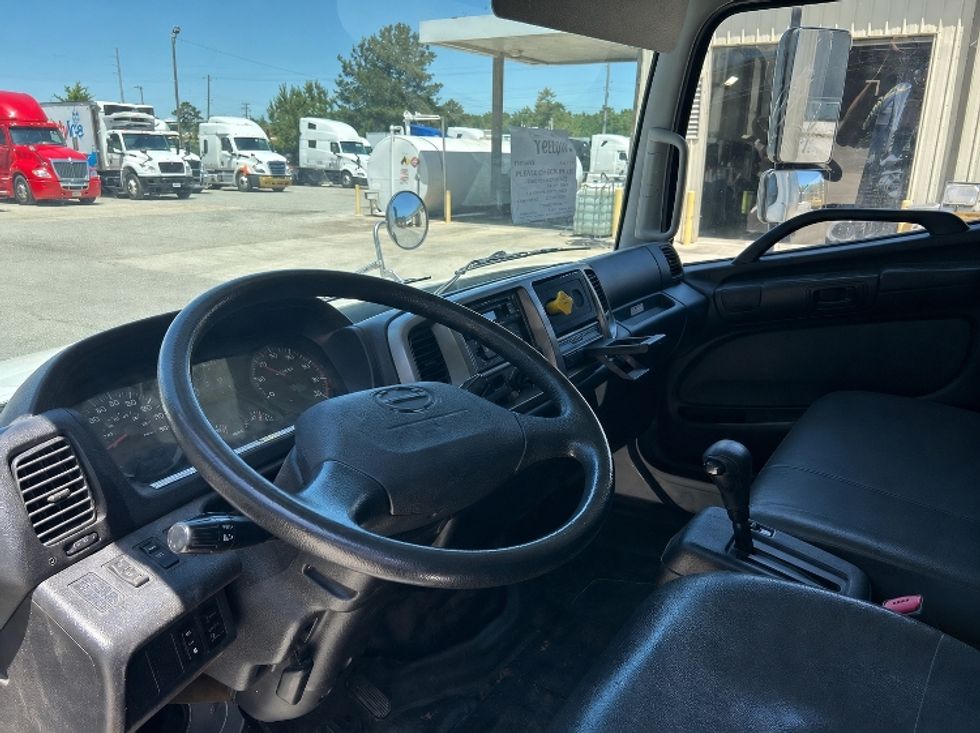 Medium Duty Box Truck-Light and Medium Duty Trucks-Hino-2019-268-Pell City-AL-23,008\n\t\tmiles-$ 59,000 - Image 16