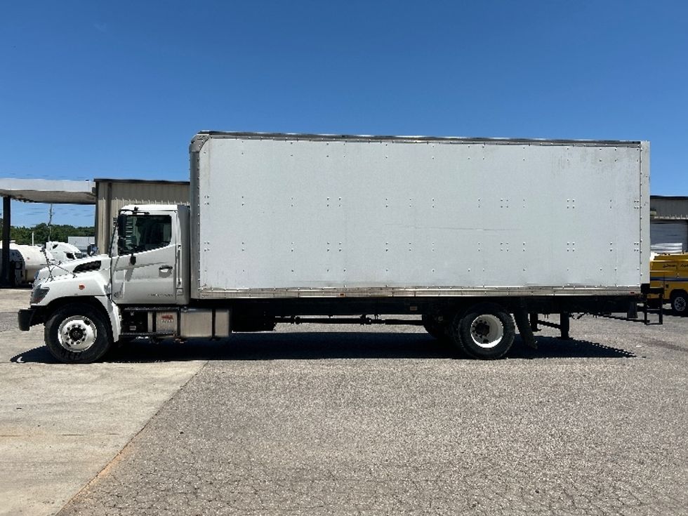 Medium Duty Box Truck-Light and Medium Duty Trucks-Hino-2019-268-Pell City-AL-23,008\n\t\tmiles-$ 59,000 - Image 4