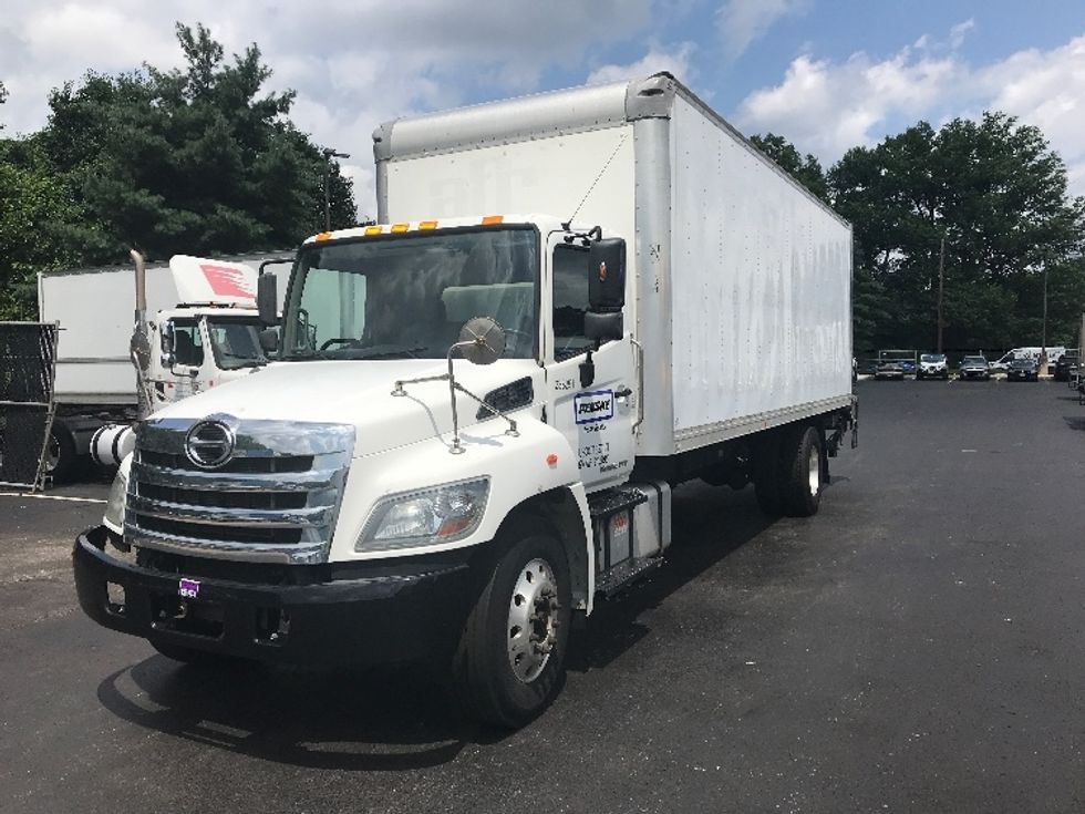 Medium Duty Box Truck-Light and Medium Duty Trucks-Hino-2019-268-Pennsauken-NJ-112,566\n\t\tmiles-$ 53,500 - Image 3