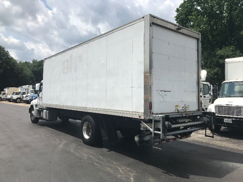 Medium Duty Box Truck-Light and Medium Duty Trucks-Hino-2019-268-Pennsauken-NJ-112,566\n\t\tmiles-$ 53,500 - Image 6
