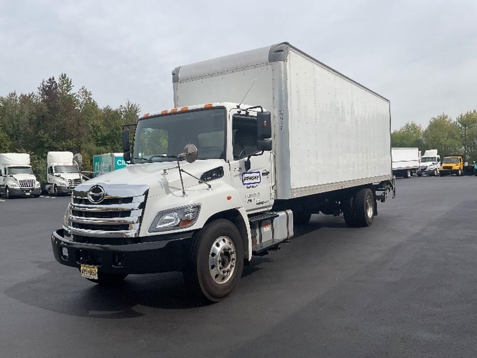Medium Duty Box Truck-Light and Medium Duty Trucks-Hino-2019-268-Pennsauken-NJ-121,502\n\t\tmiles-$ 52,750 - Image 3