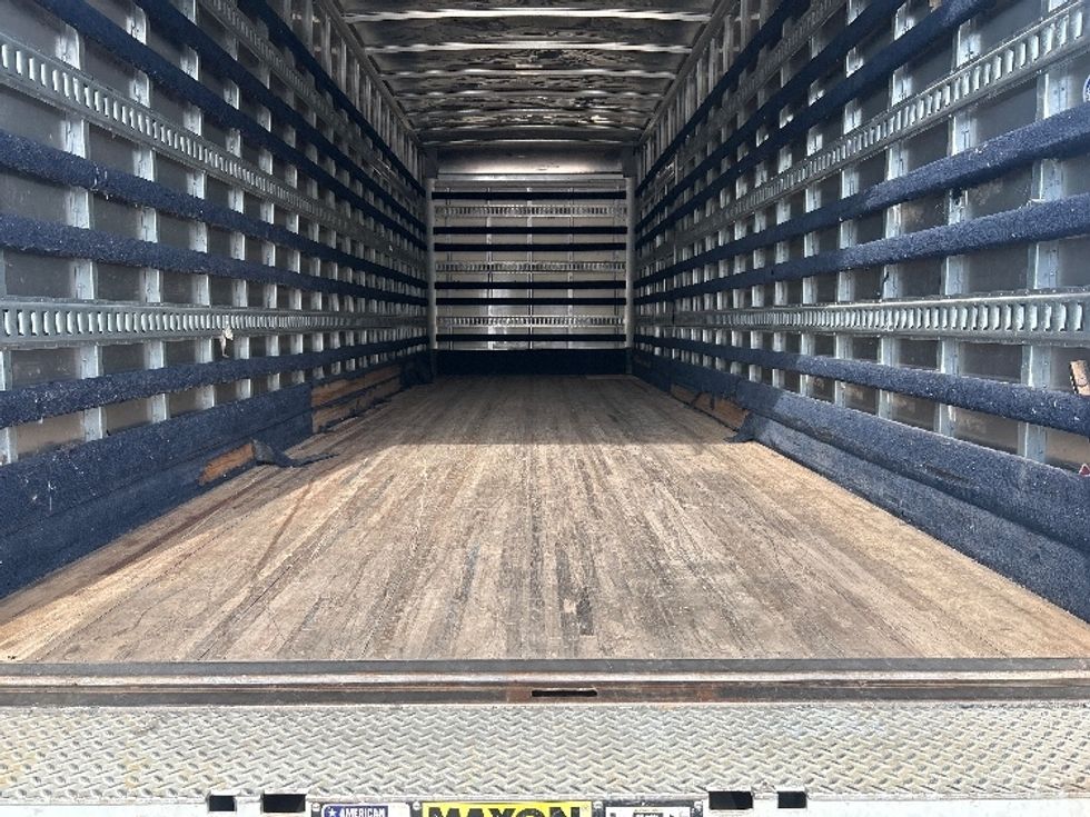 Medium Duty Box Truck-Light and Medium Duty Trucks-Hino-2019-268-Pennsauken-NJ-125,668\n\t\tmiles-$ 53,250 - Image 10