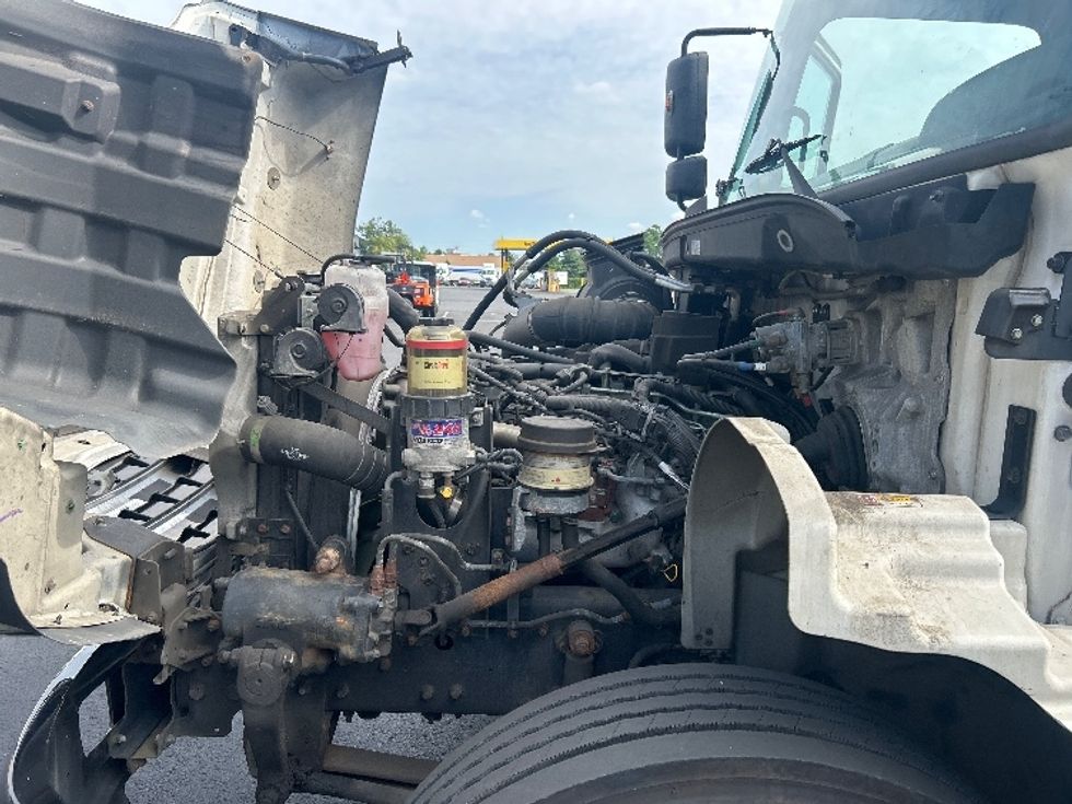 Medium Duty Box Truck-Light and Medium Duty Trucks-Hino-2019-268-Pennsauken-NJ-125,668\n\t\tmiles-$ 53,250 - Image 24