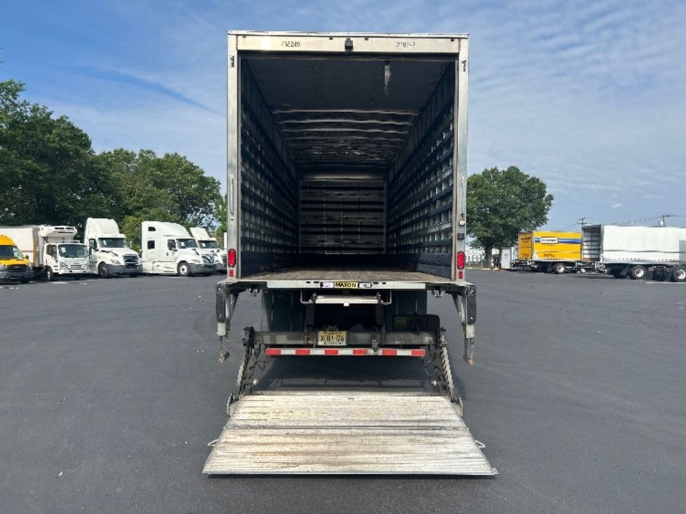 Medium Duty Box Truck-Light and Medium Duty Trucks-Hino-2019-268-Pennsauken-NJ-125,668\n\t\tmiles-$ 53,250 - Image 9