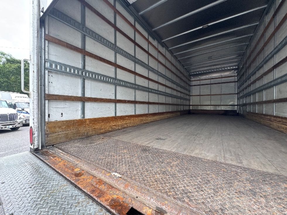 Medium Duty Box Truck-Light and Medium Duty Trucks-Hino-2019-268-Pensacola-FL-150,001\n\t\tmiles-$ 55,250 - Image 12