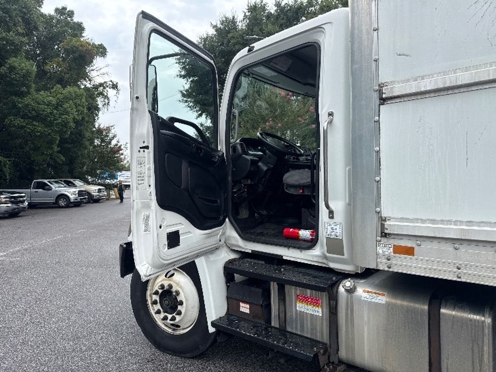 Medium Duty Box Truck-Light and Medium Duty Trucks-Hino-2019-268-Pensacola-FL-150,001\n\t\tmiles-$ 55,250 - Image 16
