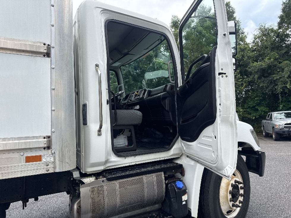 Medium Duty Box Truck-Light and Medium Duty Trucks-Hino-2019-268-Pensacola-FL-150,001\n\t\tmiles-$ 55,250 - Image 20