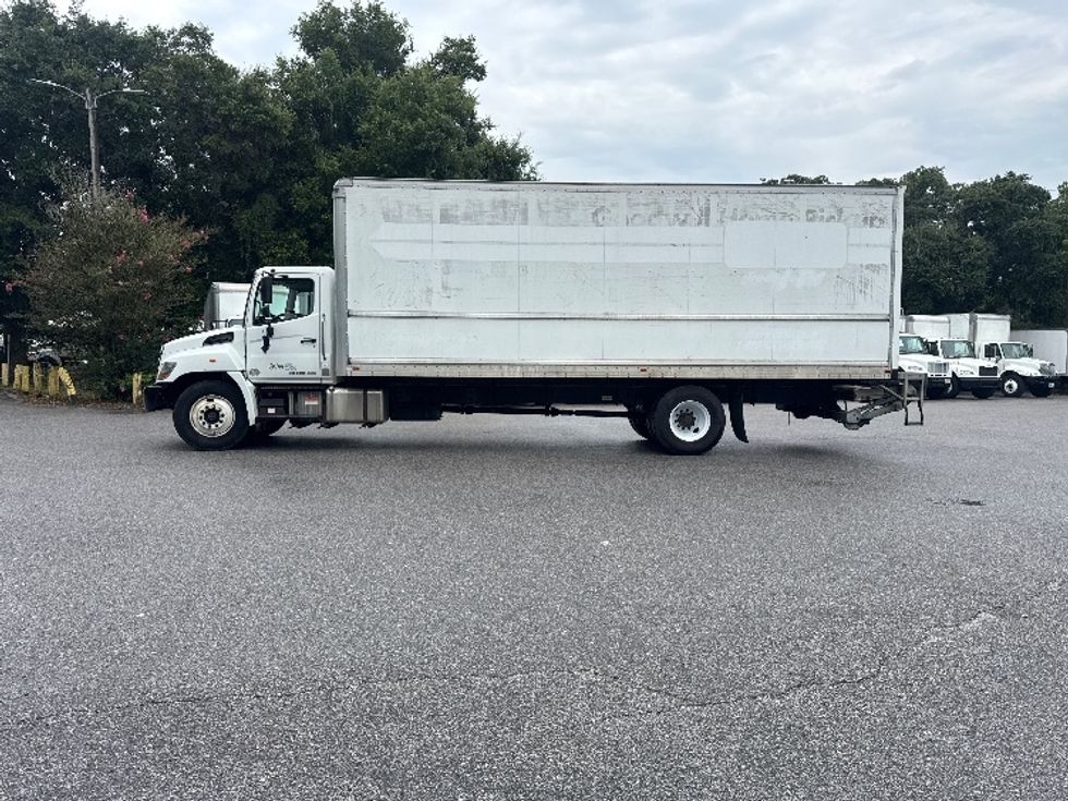 Medium Duty Box Truck-Light and Medium Duty Trucks-Hino-2019-268-Pensacola-FL-150,001\n\t\tmiles-$ 55,250 - Image 4