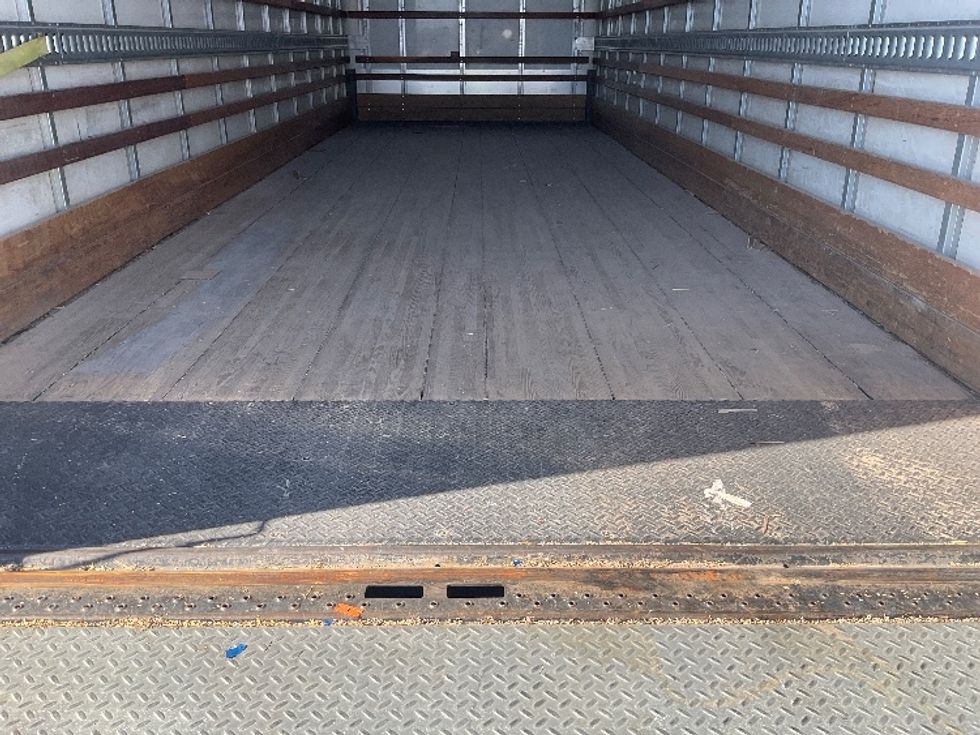 Medium Duty Box Truck-Light and Medium Duty Trucks-Hino-2019-268-Phoenix-AZ-163,787\n\t\tmiles-$ 53,000 - Image 10