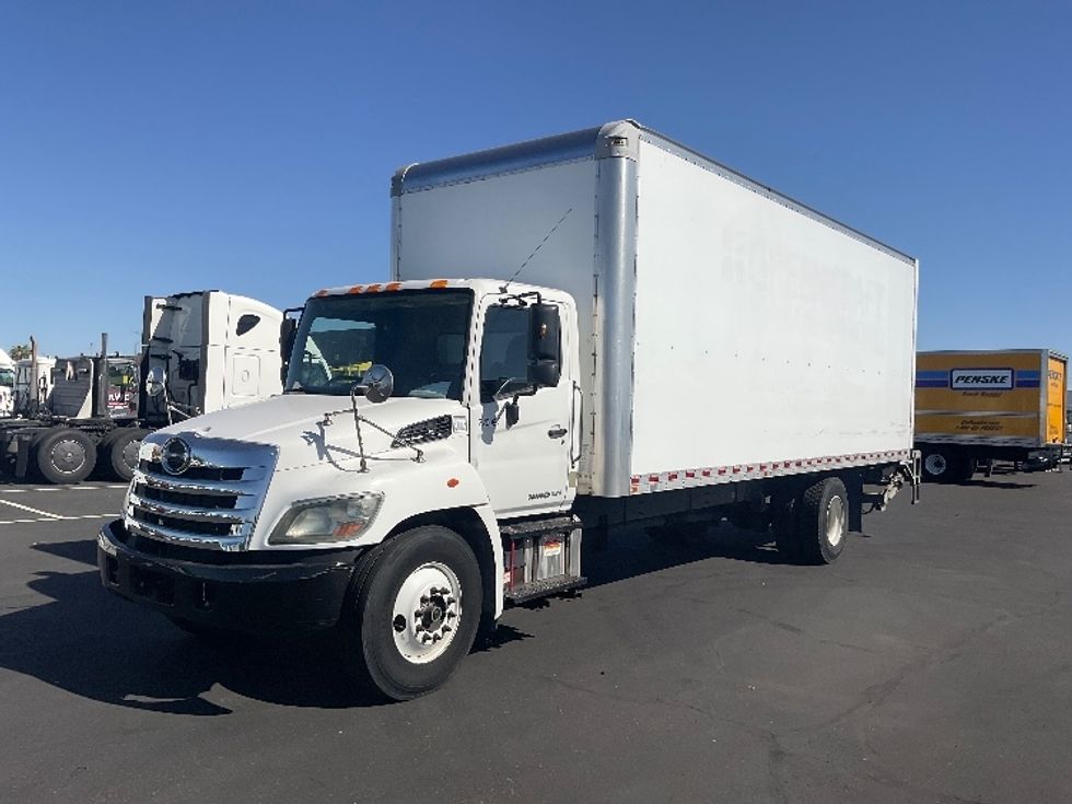 Medium Duty Box Truck-Light and Medium Duty Trucks-Hino-2019-268-Phoenix-AZ-163,787\n\t\tmiles-$ 53,000 - Image 3