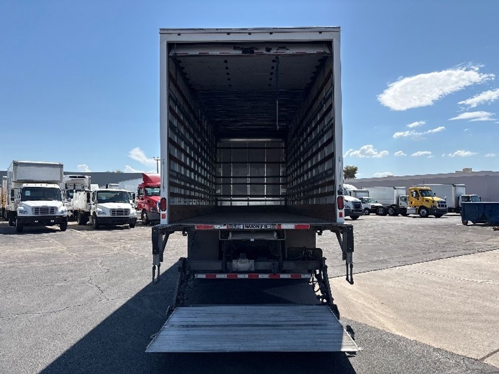 Medium Duty Box Truck-Light and Medium Duty Trucks-Hino-2019-268-Phoenix-AZ-184,126\n\t\tmiles-$ 50,000 - Image 9