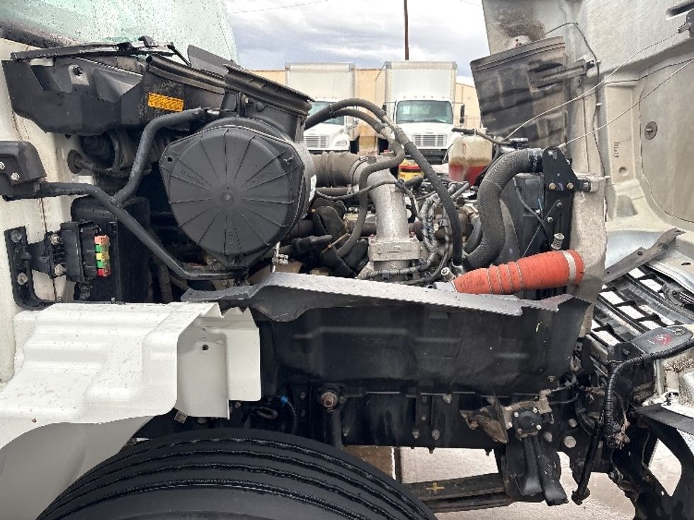 Medium Duty Box Truck-Light and Medium Duty Trucks-Hino-2019-268-Phoenix-AZ-198,998\n\t\tmiles-$ 46,750 - Image 23