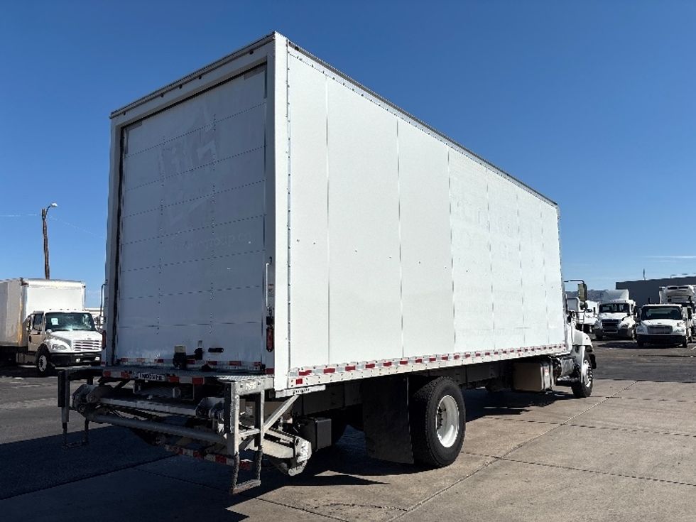 Medium Duty Box Truck-Light and Medium Duty Trucks-Hino-2019-268-Phoenix-AZ-217,200\n\t\tmiles-$ 44,750 - Image 13