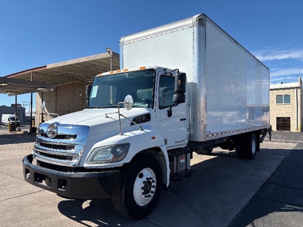 Medium Duty Box Truck-Light and Medium Duty Trucks-Hino-2019-268-Phoenix-AZ-217,200\n\t\tmiles-$ 44,750 - Image 3