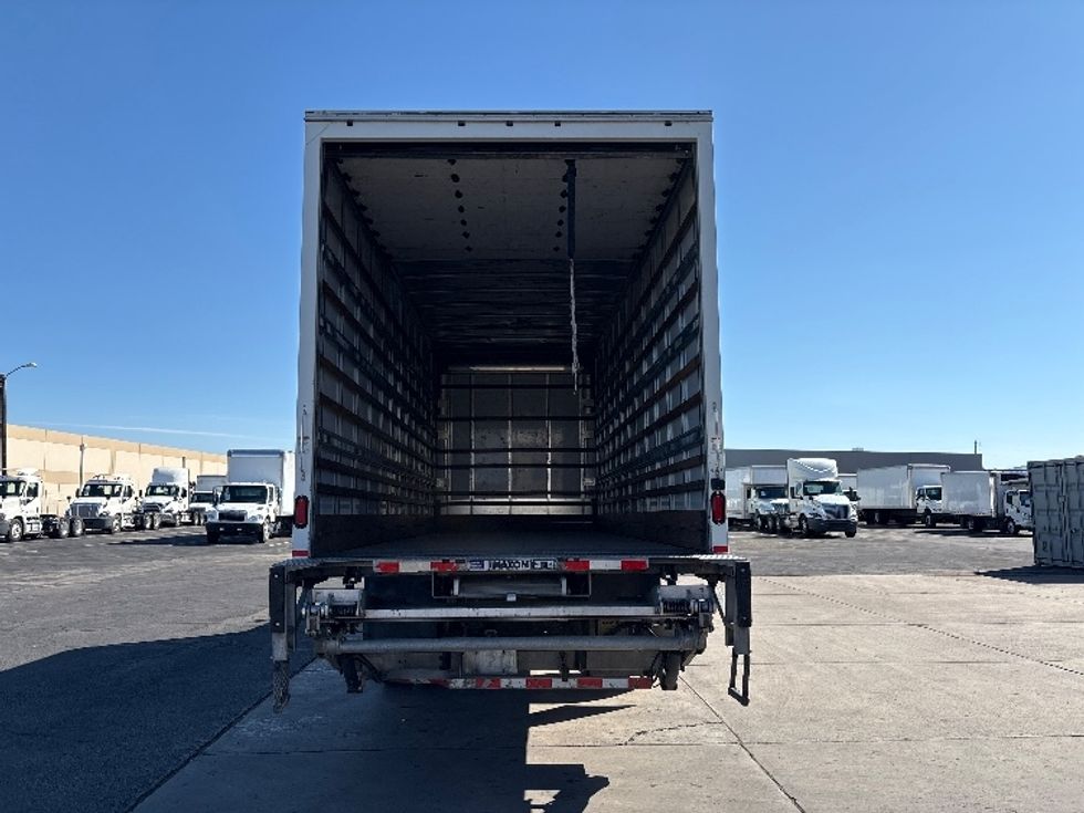 Medium Duty Box Truck-Light and Medium Duty Trucks-Hino-2019-268-Phoenix-AZ-217,200\n\t\tmiles-$ 44,750 - Image 8