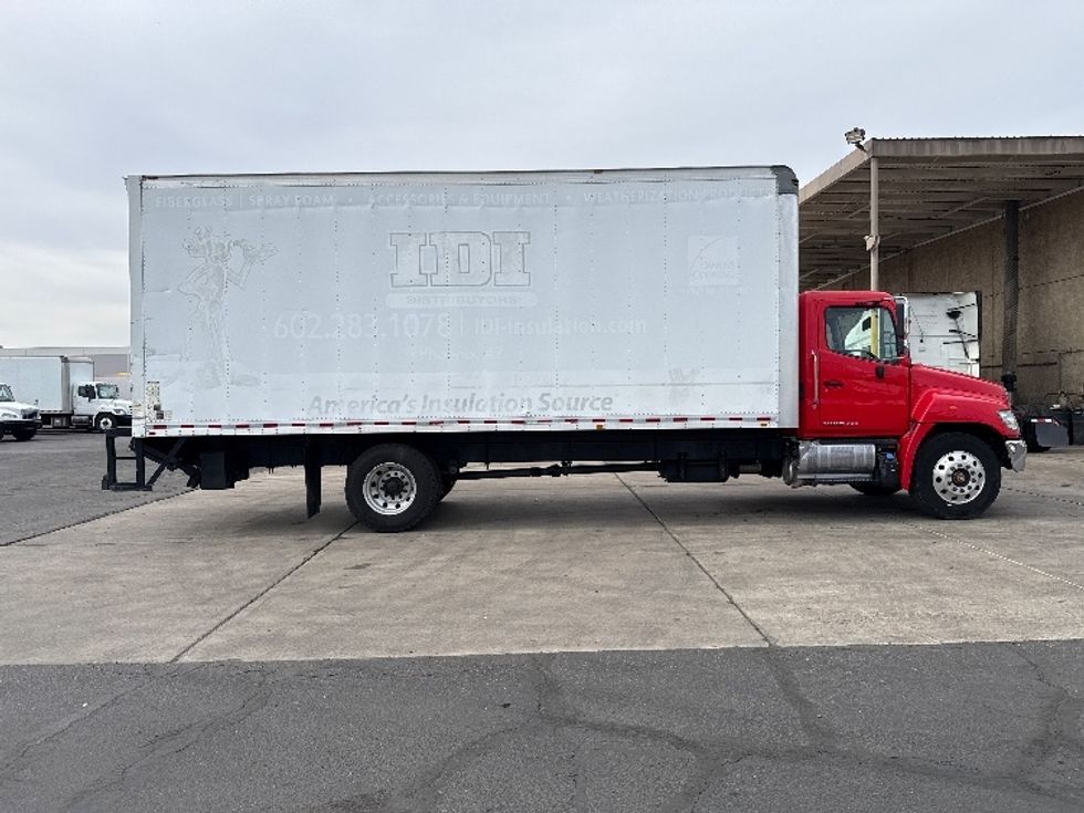 Medium Duty Box Truck-Light and Medium Duty Trucks-Hino-2019-268-Phoenix-AZ-223,431\n\t\tmiles-$ 42,000 - Image 15