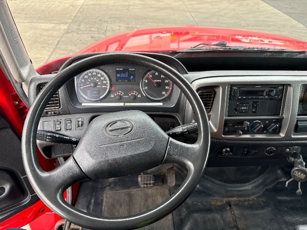 Medium Duty Box Truck-Light and Medium Duty Trucks-Hino-2019-268-Phoenix-AZ-223,431\n\t\tmiles-$ 42,000 - Image 18