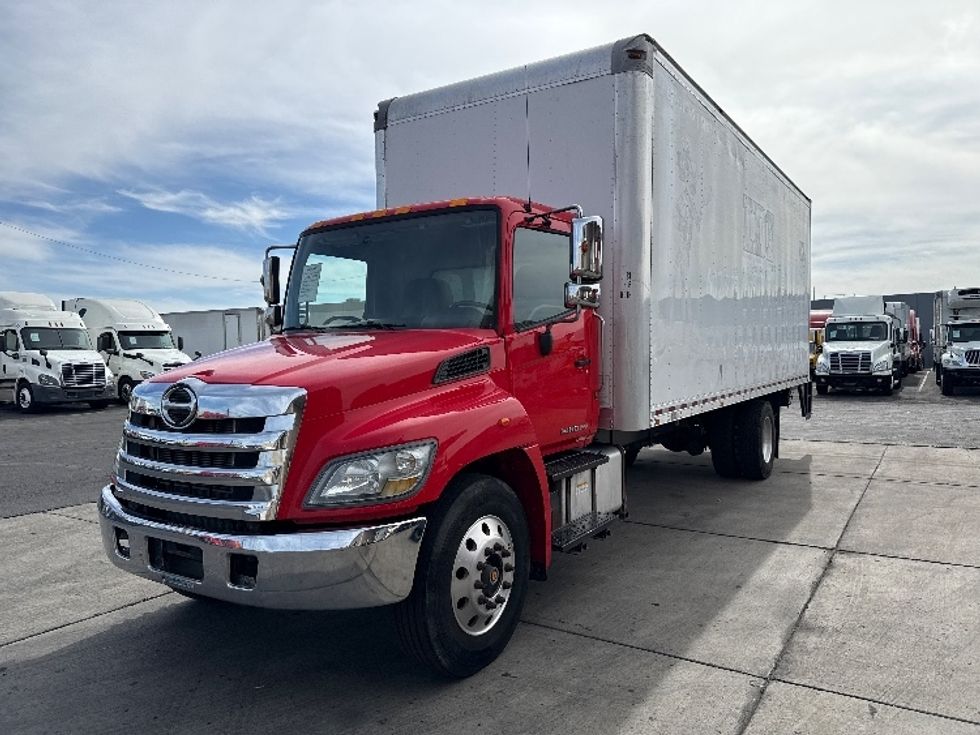 Medium Duty Box Truck-Light and Medium Duty Trucks-Hino-2019-268-Phoenix-AZ-223,431\n\t\tmiles-$ 42,000 - Image 3