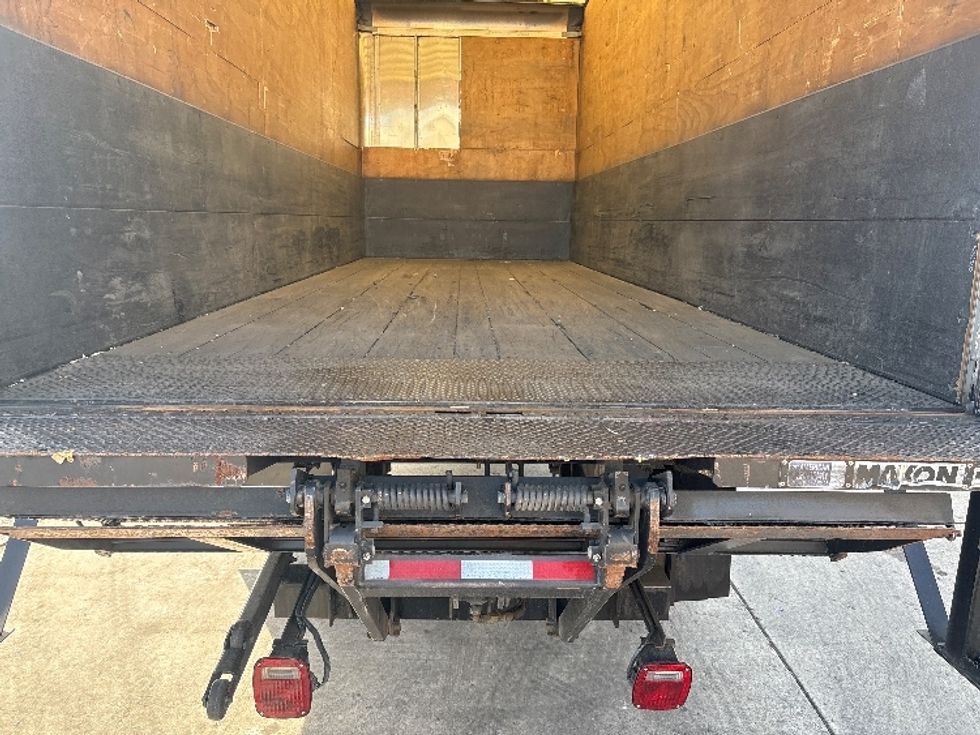 Medium Duty Box Truck-Light and Medium Duty Trucks-Hino-2019-268-Phoenix-AZ-278,996\n\t\tmiles-$ 33,250 - Image 10