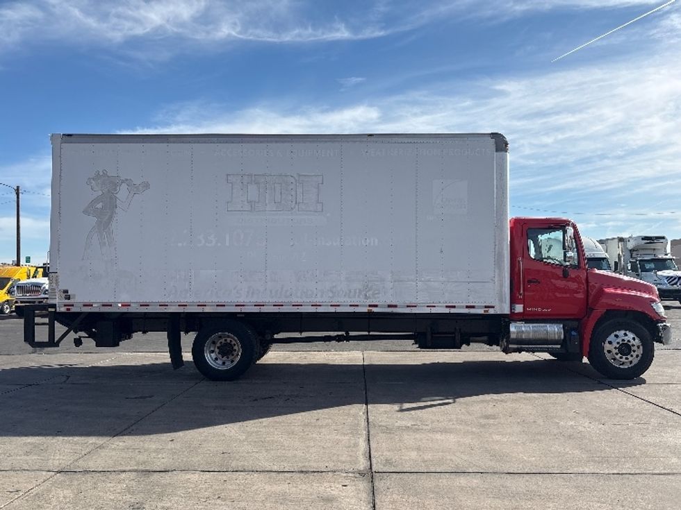 Medium Duty Box Truck-Light and Medium Duty Trucks-Hino-2019-268-Phoenix-AZ-278,996\n\t\tmiles-$ 33,250 - Image 15