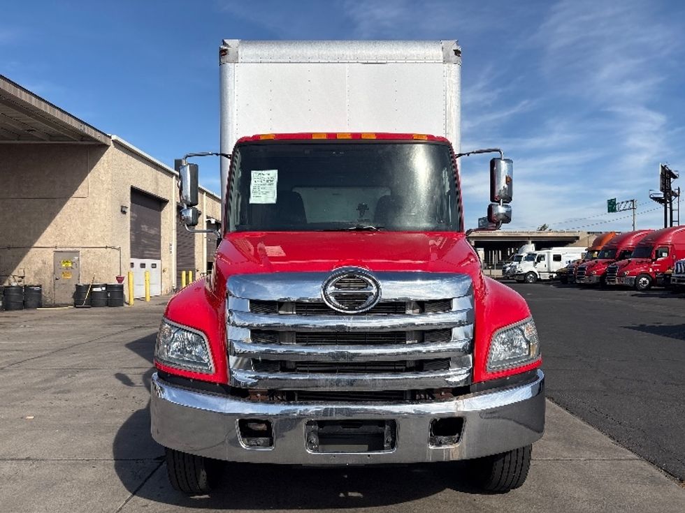 Medium Duty Box Truck-Light and Medium Duty Trucks-Hino-2019-268-Phoenix-AZ-278,996\n\t\tmiles-$ 33,250 - Image 2