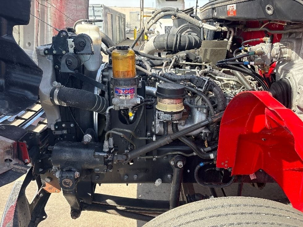 Medium Duty Box Truck-Light and Medium Duty Trucks-Hino-2019-268-Phoenix-AZ-278,996\n\t\tmiles-$ 33,250 - Image 24