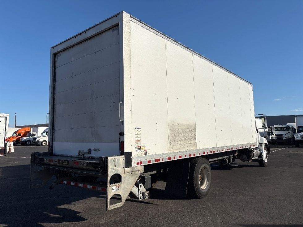 Medium Duty Box Truck-Light and Medium Duty Trucks-Hino-2019-268-Phoenix-AZ-301,146\n\t\tmiles-$ 29,000 - Image 13