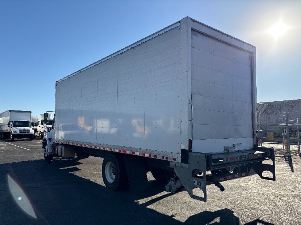 Medium Duty Box Truck-Light and Medium Duty Trucks-Hino-2019-268-Phoenix-AZ-301,146\n\t\tmiles-$ 29,000 - Image 6