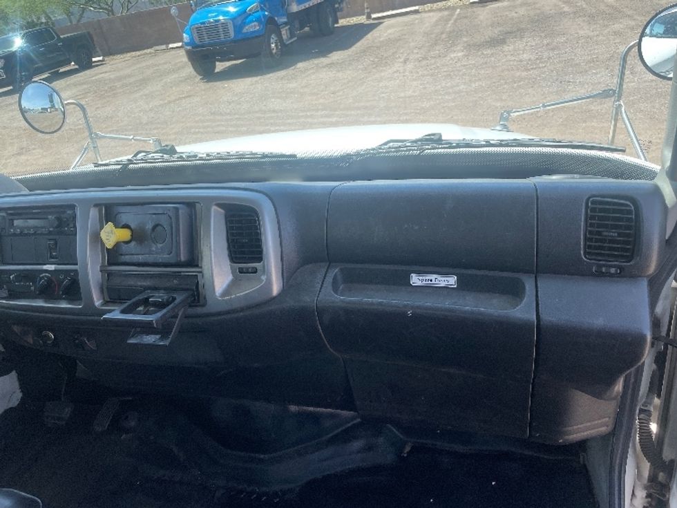 Medium Duty Box Truck-Light and Medium Duty Trucks-Hino-2019-268-Phoenix-AZ-82,000\n\t\tmiles-$ 62,250 - Image 21