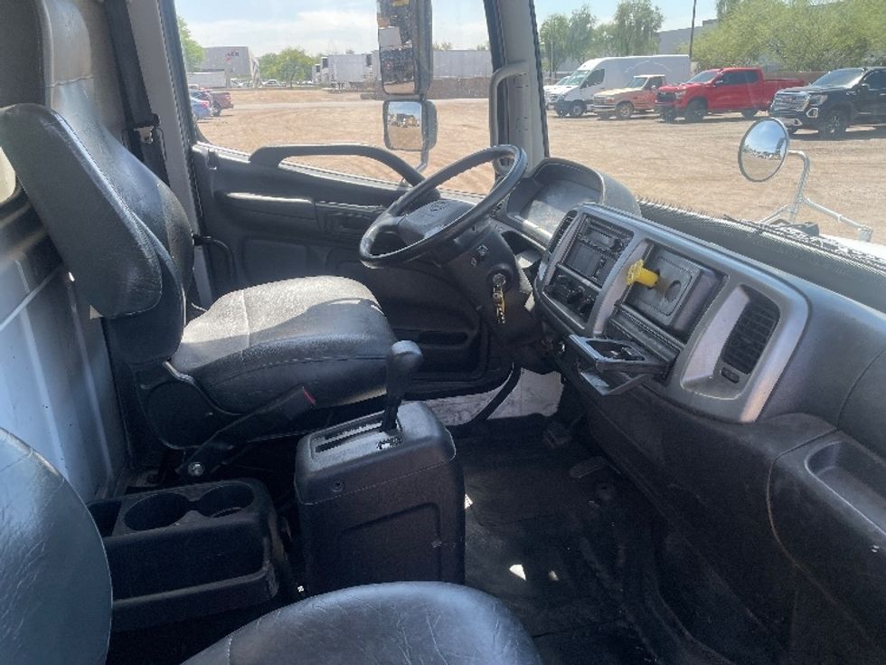 Medium Duty Box Truck-Light and Medium Duty Trucks-Hino-2019-268-Phoenix-AZ-82,000\n\t\tmiles-$ 62,250 - Image 22