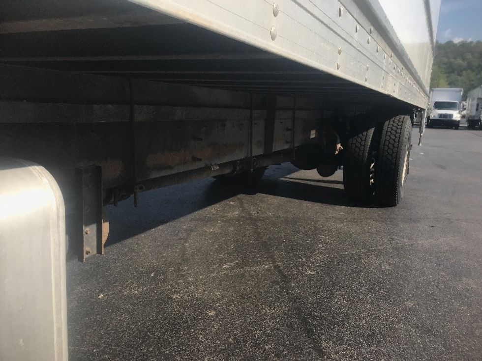 Medium Duty Box Truck-Light and Medium Duty Trucks-Hino-2019-268-Pittsburgh-PA-192,493\n\t\tmiles-$ 48,500 - Image 5