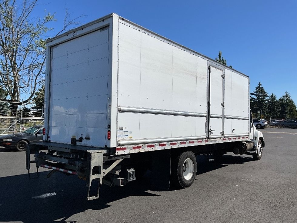 Medium Duty Box Truck-Light and Medium Duty Trucks-Hino-2019-268-Portland-OR-101,660\n\t\tmiles-$ 60,250 - Image 13
