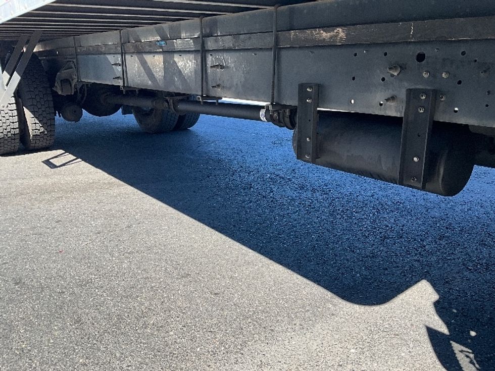 Medium Duty Box Truck-Light and Medium Duty Trucks-Hino-2019-268-Portland-OR-101,660\n\t\tmiles-$ 60,250 - Image 14