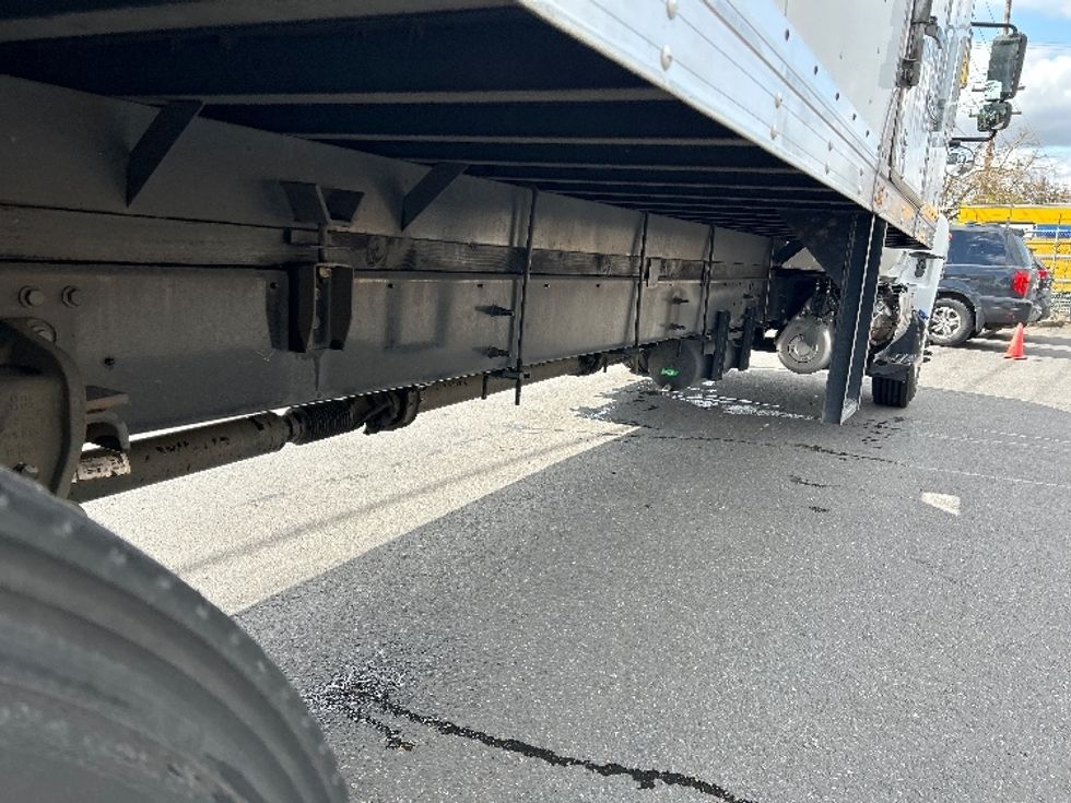 Medium Duty Box Truck-Light and Medium Duty Trucks-Hino-2019-268-Portland-OR-70,848\n\t\tmiles-$ 62,750 - Image 14