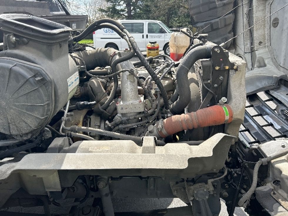 Medium Duty Box Truck-Light and Medium Duty Trucks-Hino-2019-268-Portland-OR-70,848\n\t\tmiles-$ 62,750 - Image 23