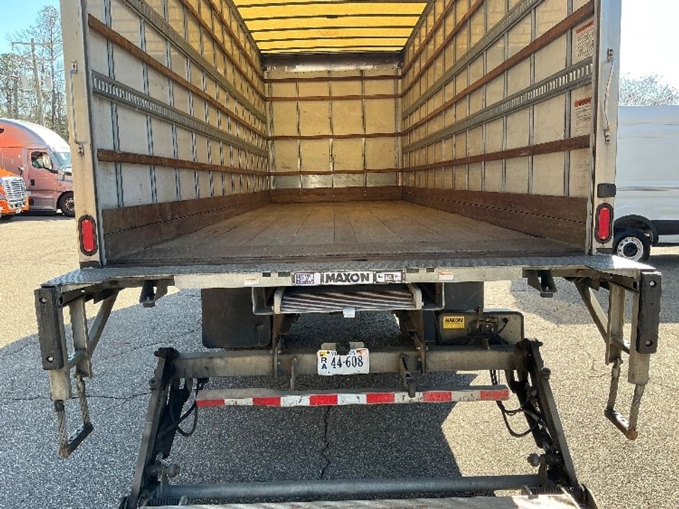 Medium Duty Box Truck-Light and Medium Duty Trucks-Hino-2019-268-Prince George-VA-315,523\n\t\tmiles-$ 29,750 - Image 10